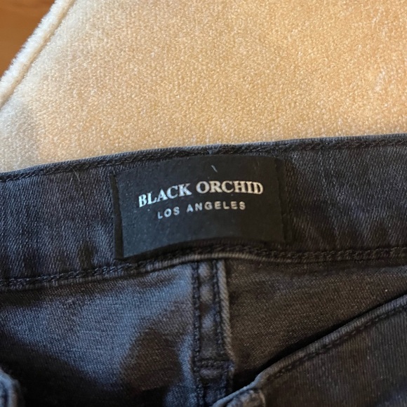 Black Orchid Miranda Off Step High Rise Skinny jeans - Picture 4 of 4